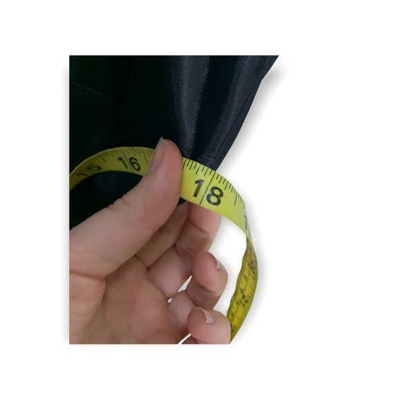 Ivy and Annabelle Black Peekaboo Pleat Full Length Negligee Medium - Picture 9 of 12